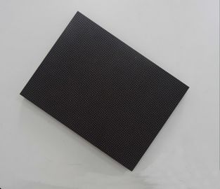 1R1G1B P2.4小さいピクセル ピッチの屋内導かれた表示画面の企業の広告のパネル