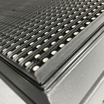 屋外広告のフル カラーのLED表示高い明るさ2.5mmピクセル ピッチ