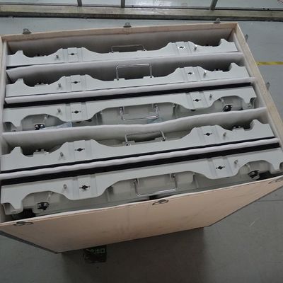 屋外広告の高い明るさのLED表示IP65防水1920Hzはリフレッシュ レートを